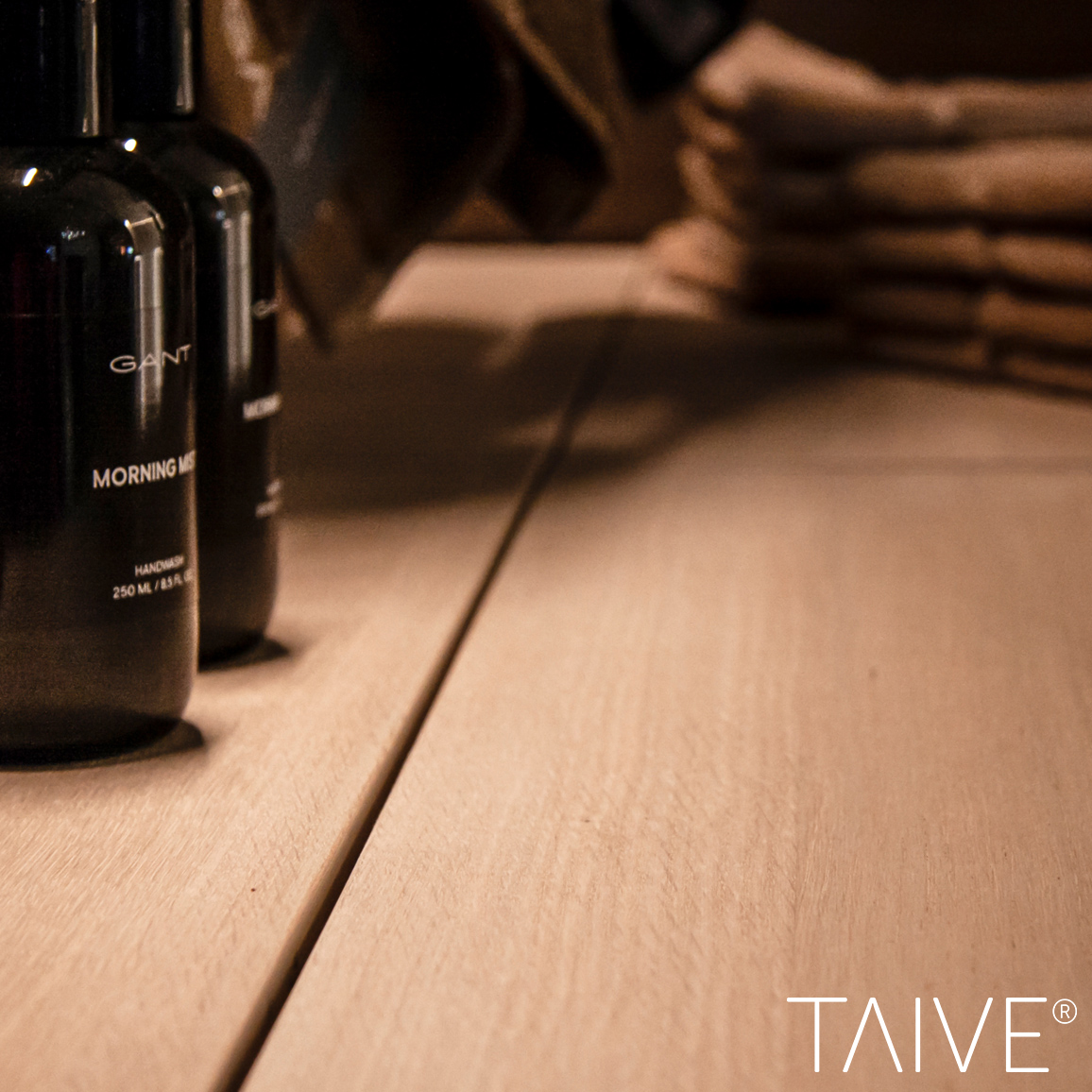 Cariitin Taive saunan laude lähikuvassa